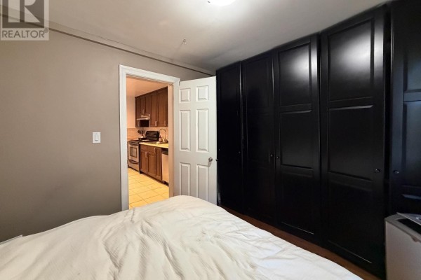 Main - 429 Ossington Avenue, Toronto, ON M6J3A6 Photo 5