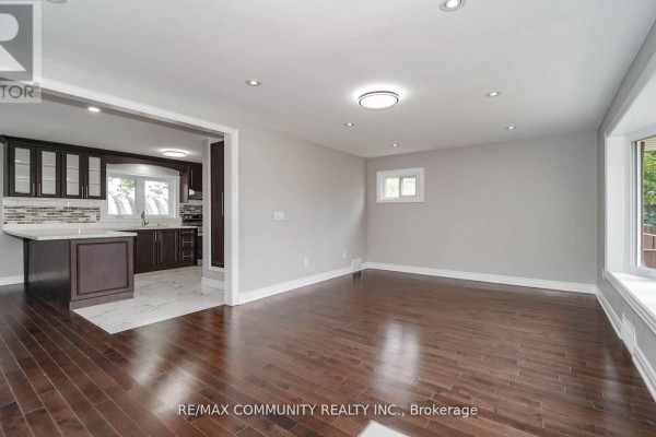 Bedroom 2 - Main - 43 Christina Crescent, Toronto, ON M1R4H7 Photo 5