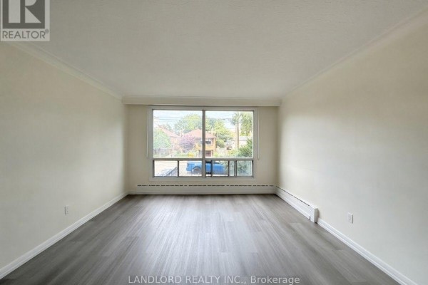 Main - 46 Montcalm Avenue, Toronto, ON M6E4N7 Photo 4