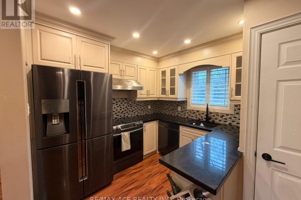 Main - 48 Ronway Crescent, Toronto, ON M1J2S2 Photo 3