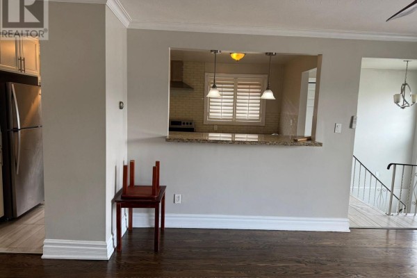 Main - 50 Blossom Crescent, Toronto, ON, photo 2