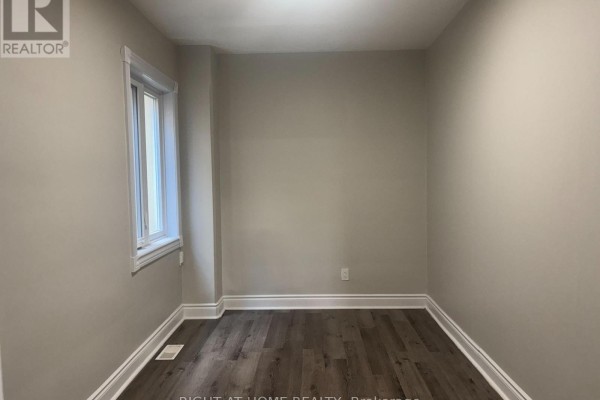 Main - 511 Oakwood Avenue, Toronto, ON M6E2W9 Photo 5
