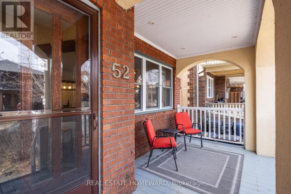 Sitting room - Main - 52 Wineva Avenue, Toronto, ON M4E2T2 Photo 3