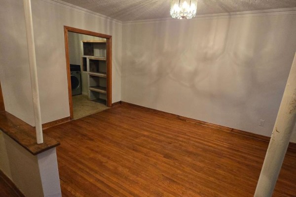 Main - 572 Exbury Crescent, Mississauga, ON L5G2P4 Photo 3