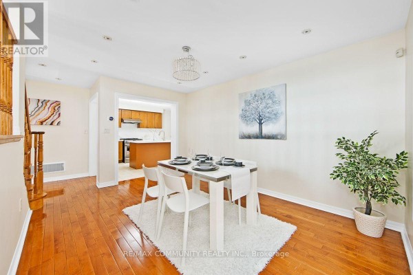 Eating area - Main - 58 Clamerten Road, Whitchurch Stouffville, ON L4A0E8 Photo 4