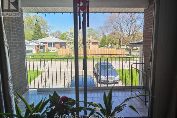 Main - 58 Kitchener Road, Toronto, ON, photo 3