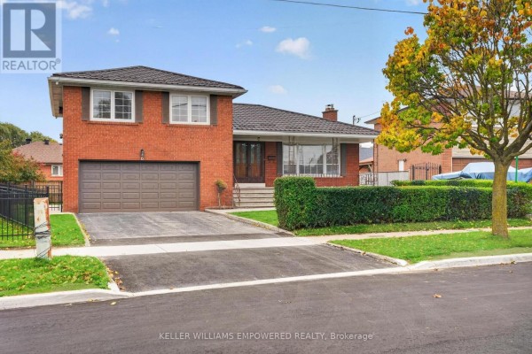 Living room - Main - 6 Archway Crescent, Toronto, ON M9M1V6 Photo 2