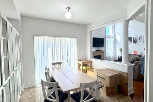 Kitchen - Main - 60 Caria Court, Vaughan, ON L4H4G5 Photo 4