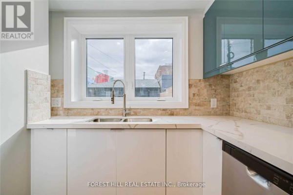 Dining room - Main - 63 Argyle Street, Toronto, ON M6J1N8 Photo 4