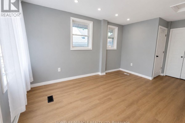 Main - 6523 Barker Street, Niagara Falls, ON L2G1Y6 Photo 5