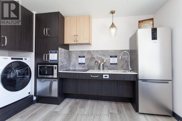 Main - 670 Upper Wentworth Street, Hamilton, ON L9A3R1 Photo 4