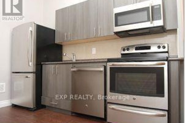 Main - 693 Pape Avenue, Toronto, ON M4K3S6 Photo 4