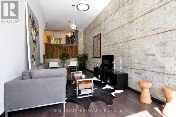 Dining room - Main - 726 Gerrard Street E, Toronto, ON M4M1Y3 Photo 2