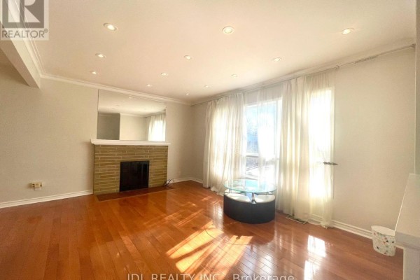 Dining room - Main - 73 Shilton Road, Toronto, ON M1S2J8 Photo 2