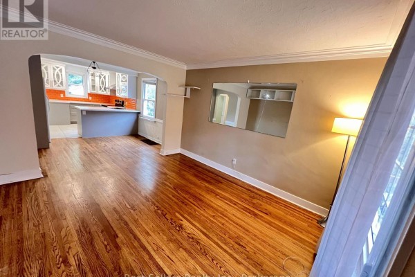 Main - 75 Vanbrugh Avenue, Toronto, ON M1N3T1 Photo 3