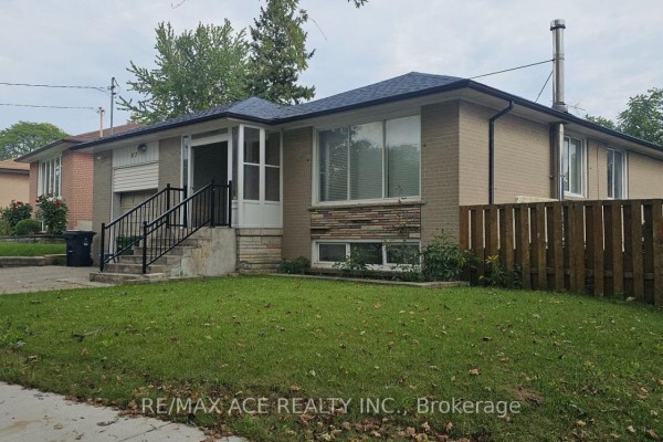 Kitchen - Main - 87 Lynnbrook Drive, Toronto, ON M1H2M9 Photo 3