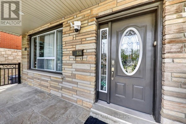 Upper - 88 South Edgely Avenue, Toronto, ON M1N3L1 Photo 5