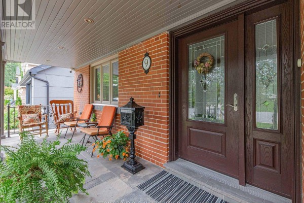 Main - 9 Westbank Crescent, Toronto, ON M9P1S4 Photo 4