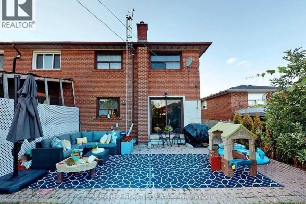 Main - 96 Bamford Crescent, Toronto, ON M3N1T8 Photo 3