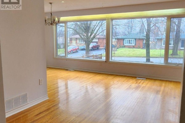 Bedroom - Main - 975 Hawthorne Court, Oshawa, ON L1H2H4 Photo 4