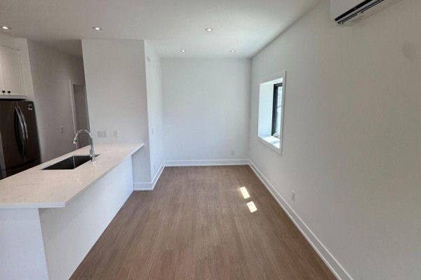 Bedroom - Main - 99 Ypres Road, Toronto, ON M6M3X2 Photo 5