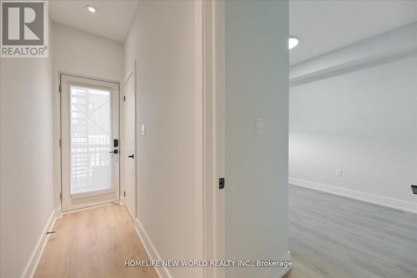 Main - 995 Dufferin Dufferin Street, Toronto, ON M6H4B2 Photo 2