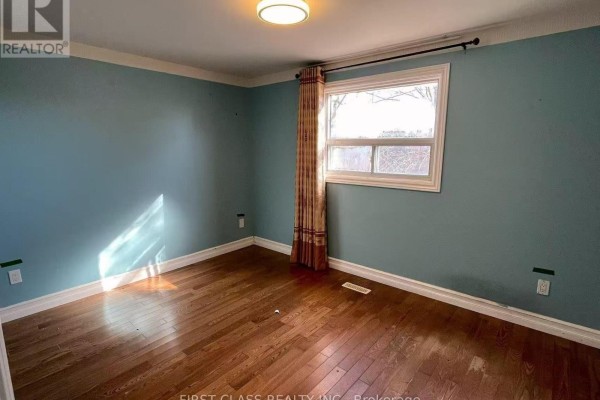 Kitchen - Main & Second Floor - 53 Aberfeldy Crescent, Markham, ON L3T4C1 Photo 3