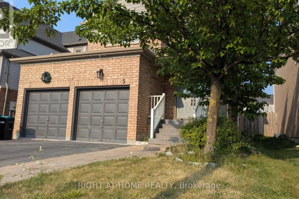 Family room - Main & Upper - 5 Faris Street, Bradford West Gwillimbury, ON L3Z0C6 Photo 2