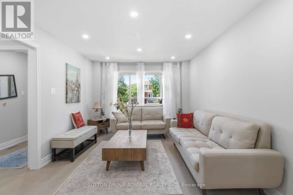 Family room - Main & Upper Flr - 87 Marita Place, Vaughan, ON L4K3J5 Photo 5