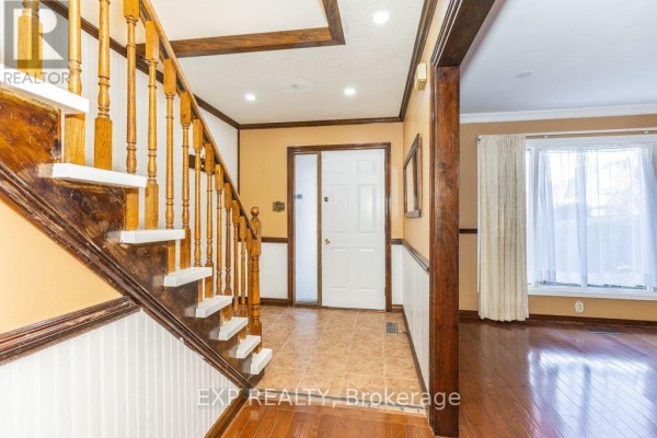 Dining room - Main / Upper - 64 Burden Crescent, Ajax, ON L1S3T8 Photo 2