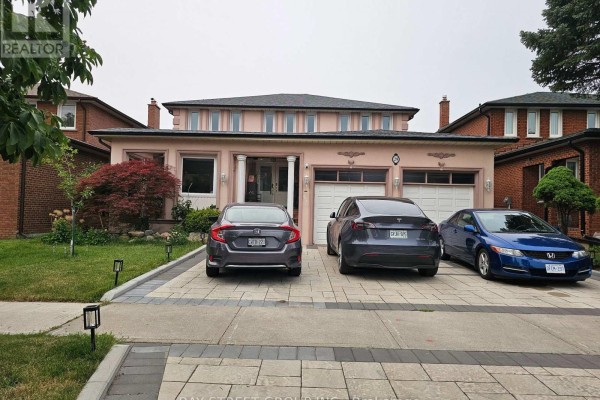 Main #1 - 29 Elmartin Drive, Toronto