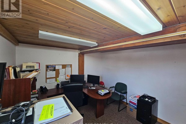 Main 1 - 411 Queen Street, Newmarket, ON L3Y2G9 Photo 4
