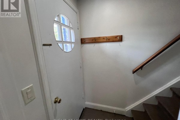 Main Flloor - 224 College Avenue, Oshawa, ON, photo 2