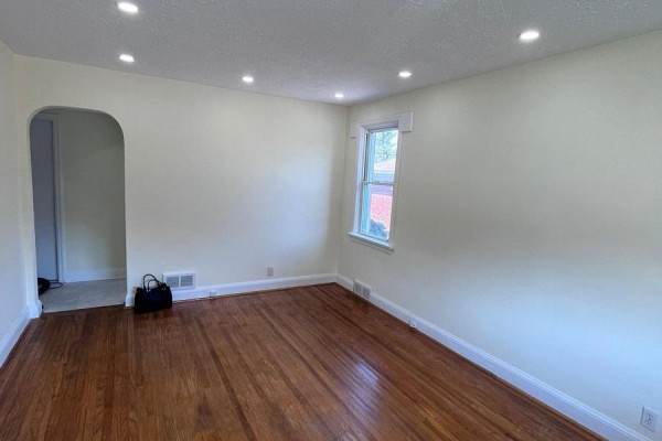 Main Flloor - 224 College Avenue, Oshawa, ON, photo 3