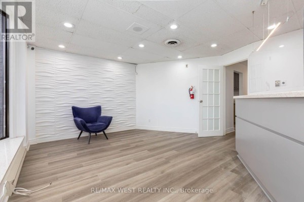 Main Floor - 1083 Bloor Street W, Toronto, ON, photo 3