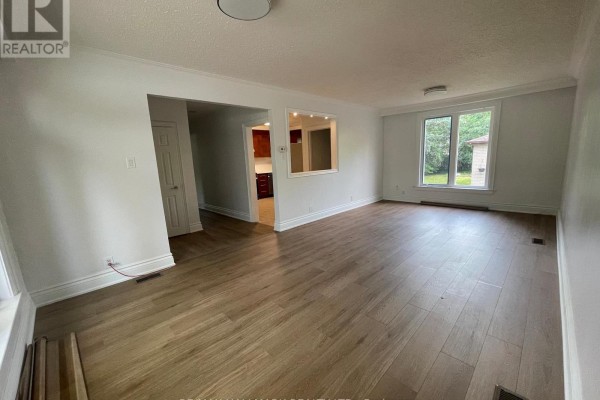 Bedroom 2 - Main Floor - 116 Cartier Crescent, Richmond Hill, ON L4C2N6 Photo 5