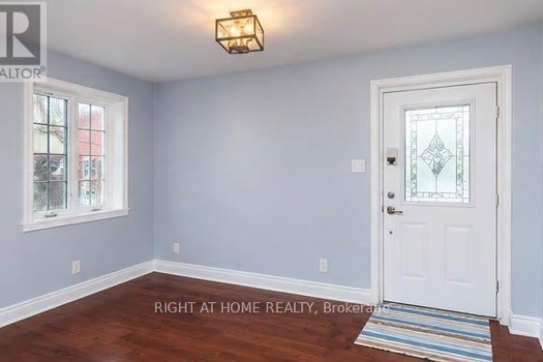 Kitchen - Main Floor - 14 Thornton Avenue, Toronto, ON M6E2E2 Photo 2