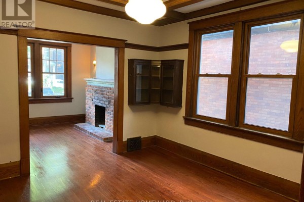Kitchen - Main Floor - 15 Simpson Avenue, Toronto, ON M4K1A1 Photo 3