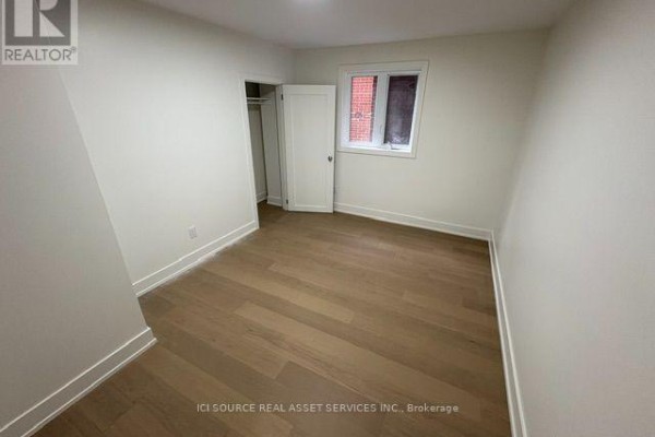 Bathroom - Main Floor - 152 Brunswick Avenue, Toronto, ON M5S2M2 Photo 2