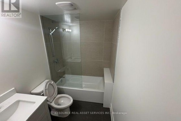 Bedroom 2 - Main Floor - 152 Brunswick Avenue, Toronto, ON M5S2M2 Photo 4