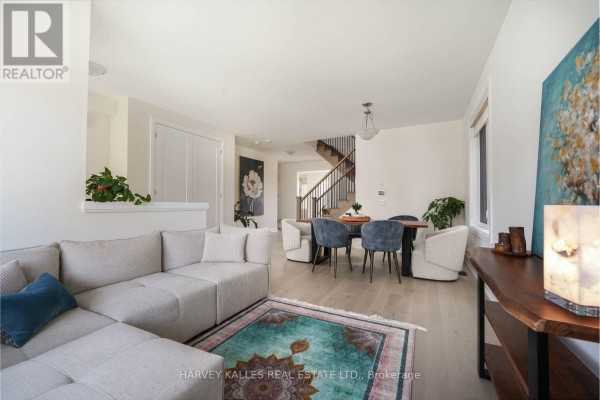 Main Floor - 253 Seaview Heights, East Gwillimbury, ON L9N0Z1 Photo 4
