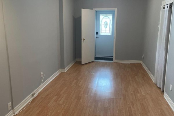 Main Floor - 281 Howland Avenue, Toronto