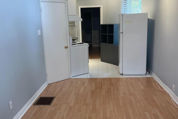 Kitchen - Main Floor - 281 Howland Avenue, Toronto, ON M5R3B8 Photo 3