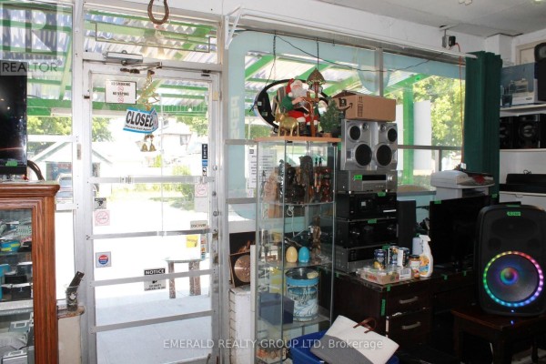 Main Floor - 5124 Morrison Street, Niagara Falls, ON L2E2E1 Photo 3