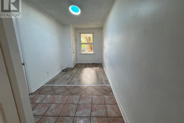 Main Floor - 57 Hiawatha Road, Toronto, ON M4L2X7 Photo 4