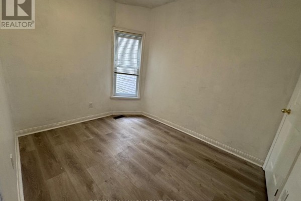 Main Floor - 57 Hiawatha Road, Toronto, ON M4L2X7 Photo 5