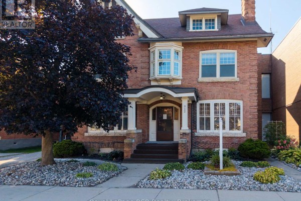 Main Floor - 912 2nd Avenue W, Owen Sound, ON N4K4M7 Photo 5