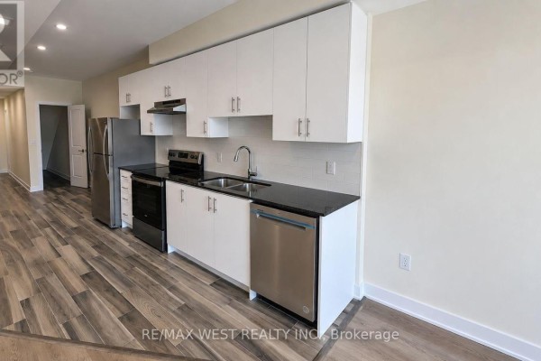 Main Floor - 93 Hatherley Road, Toronto, ON, photo 3