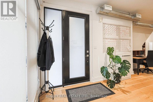 Main Floor - 973 Dovercourt Road, Toronto, ON M6H2X6 Photo 4