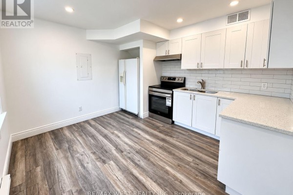 Main Level - 533 Courtland Avenue E, Kitchener, ON, photo 2